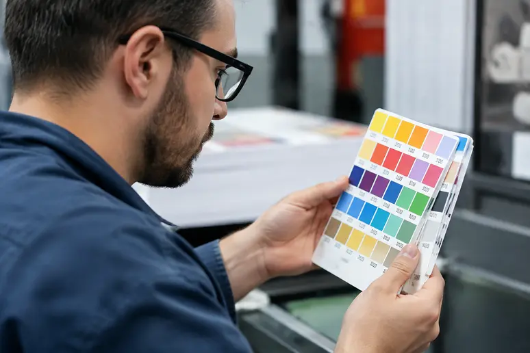 Lecture d'un code couleur sur un échantillon du nuancier RAL